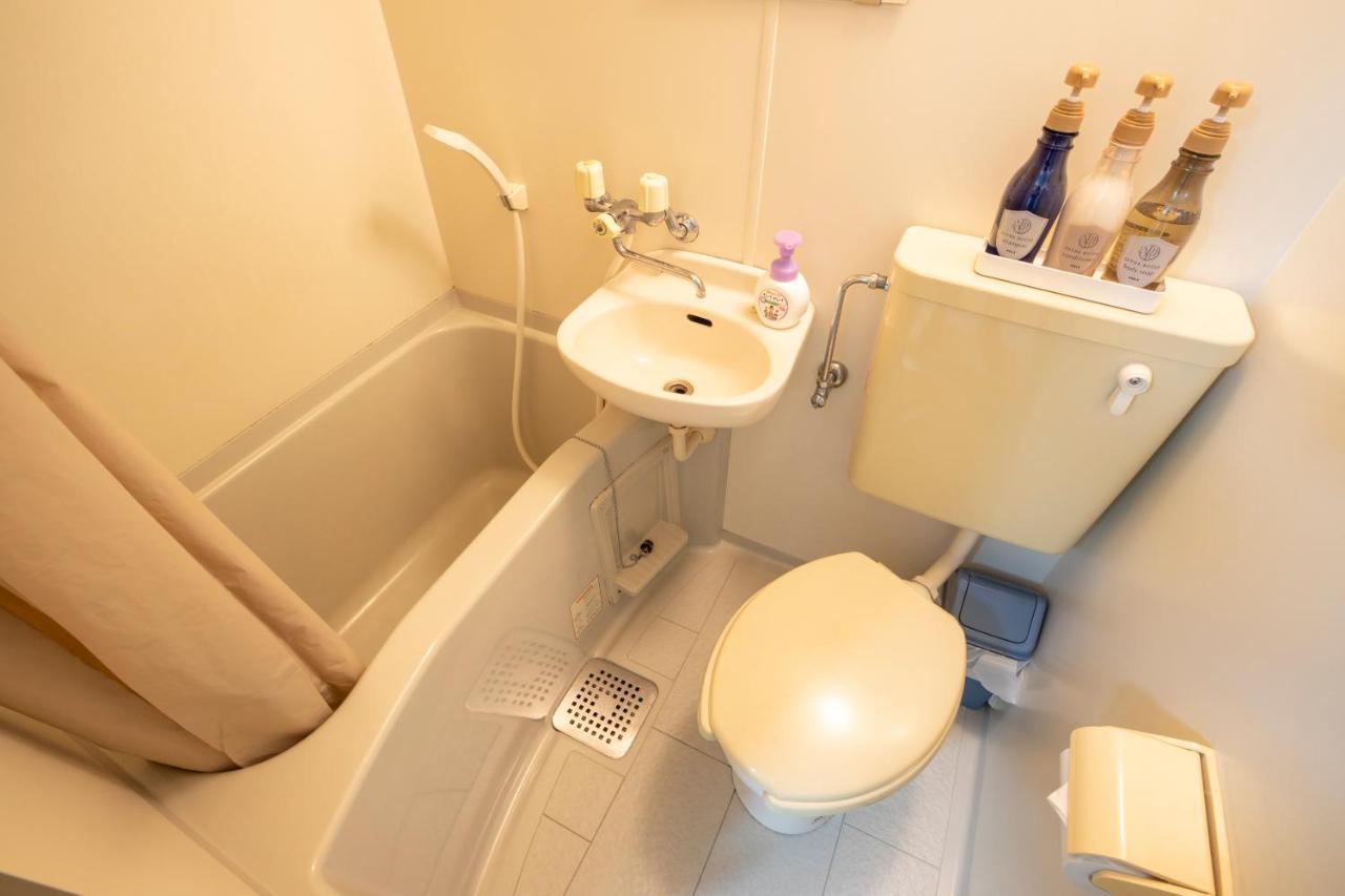 Kamekamehouse Hotel Tokashiki Buitenkant foto